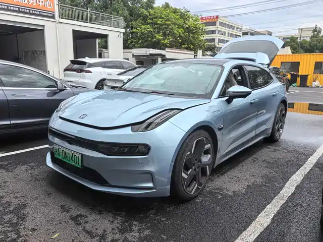 2021 Zeekr 001