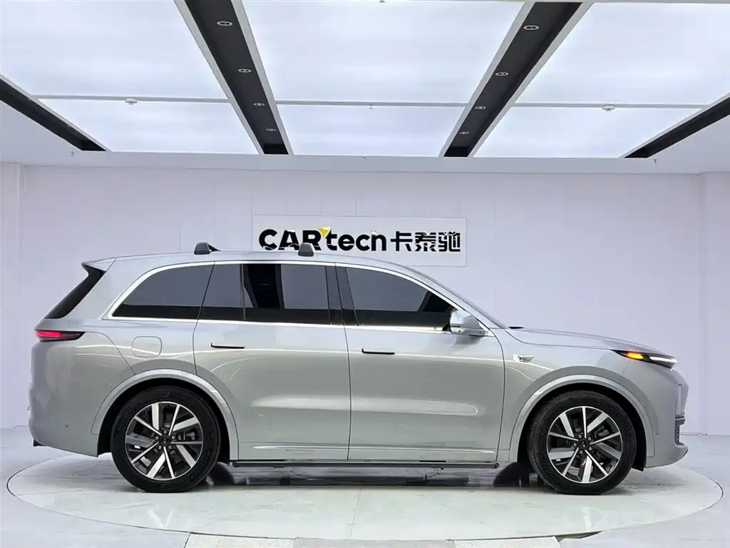 Li Auto L8 2024 Pro