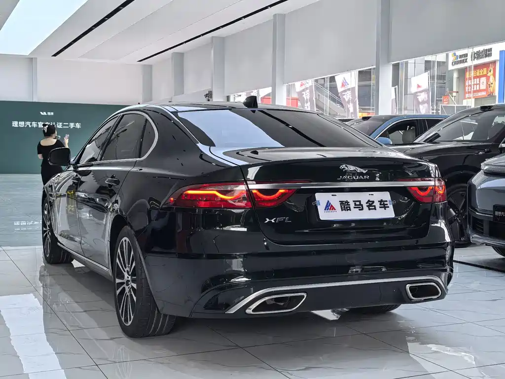 Jaguar XFL — миниатюра 13