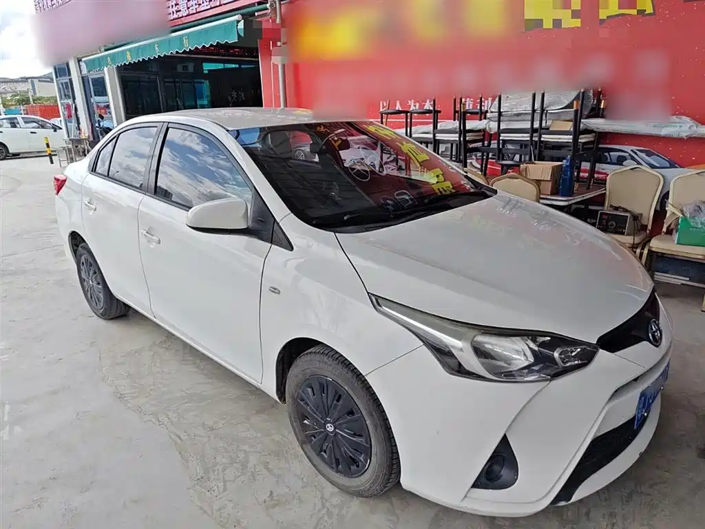 TOYOTA YARIS L TO ENJOY