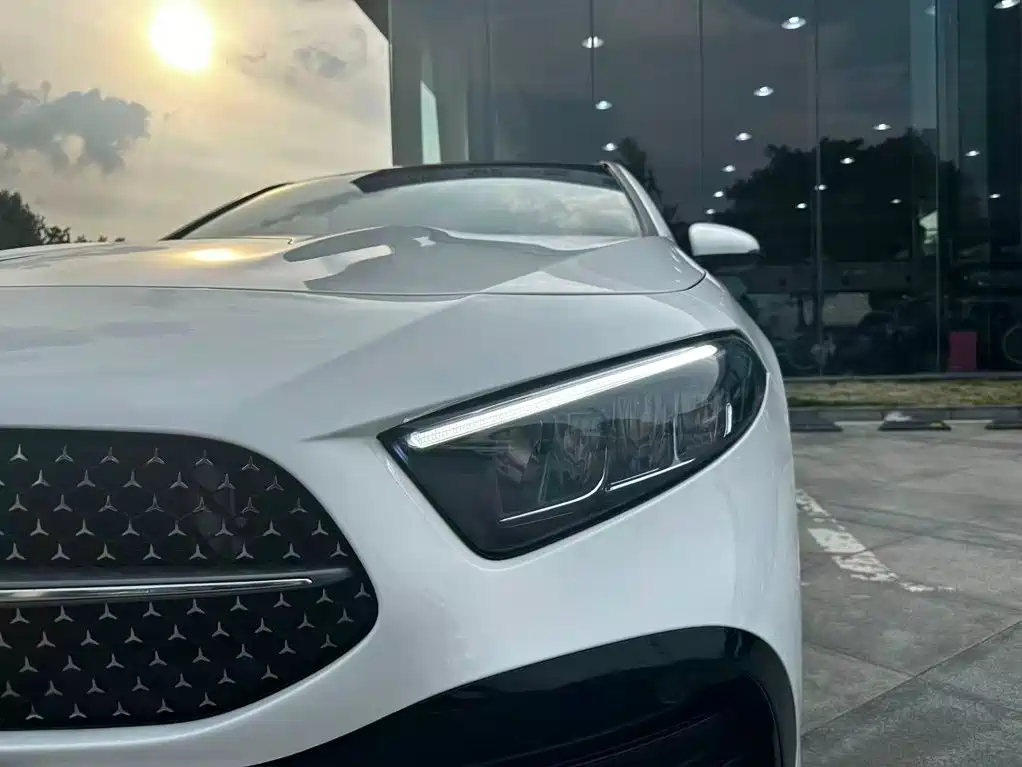 Mercedes-Benz A-Class A 2025 A 200 L Fashion