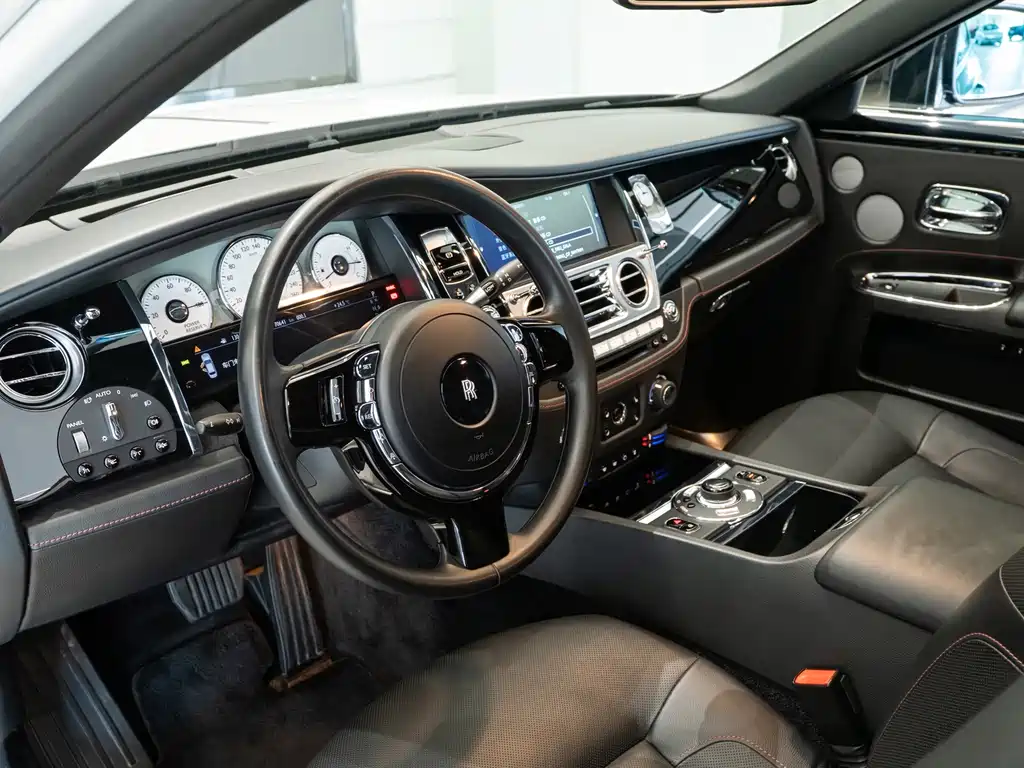 Rolls-Royce Ghost — миниатюра 10