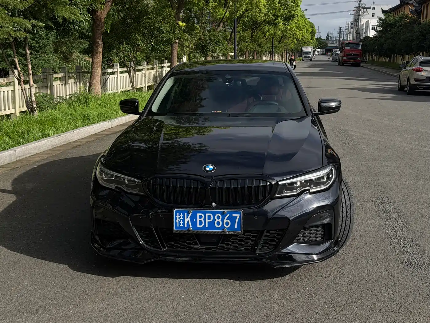 宝马3系 2022款 330Li xDrive M运动曜夜套装 2022