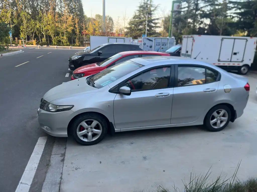 Honda City Classic — миниатюра 7