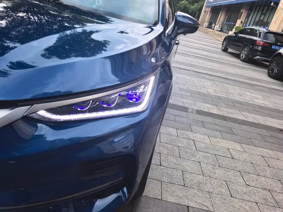 BYD Tang New Energy — миниатюра 5