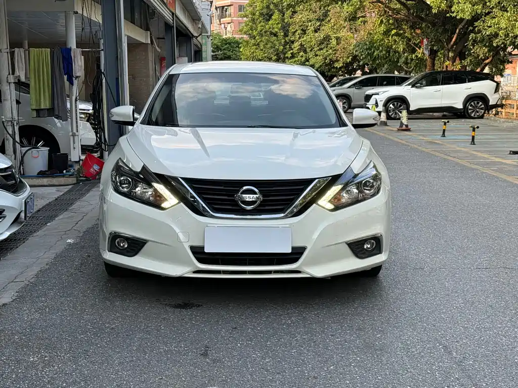 Nissan Teana — миниатюра 3