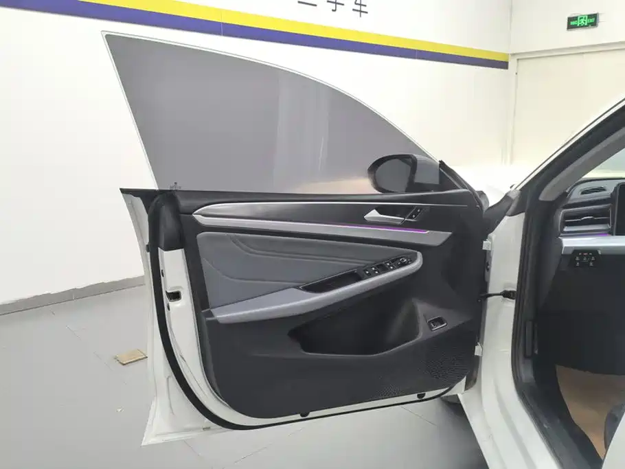 Volkswagen Lamando — миниатюра 7
