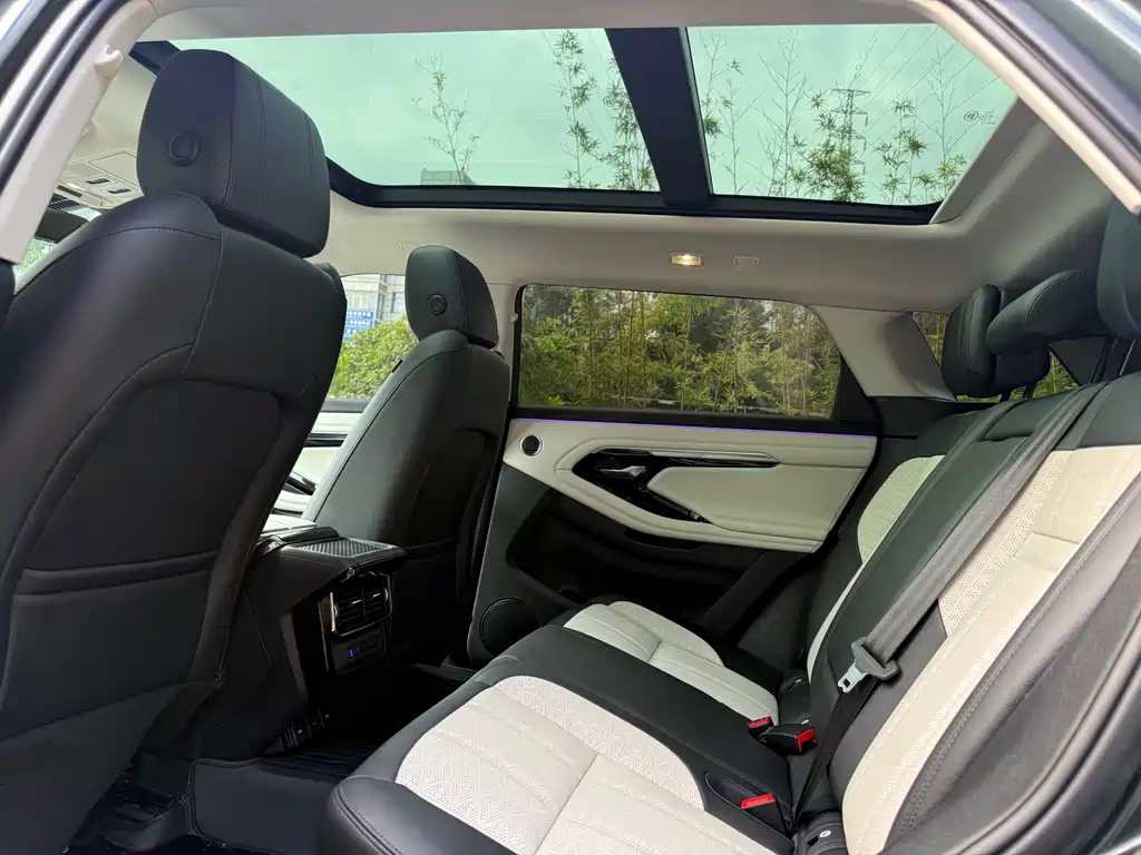 Land Rover Evoque — миниатюра 12