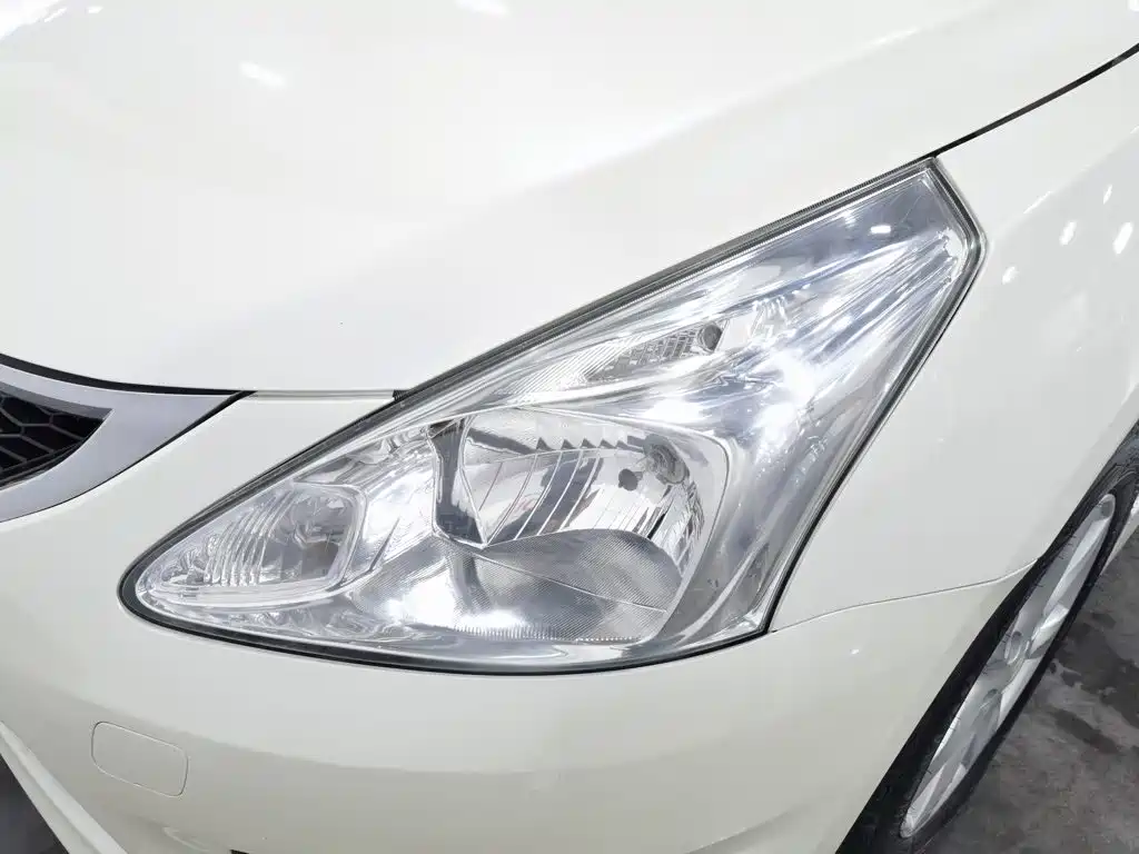 Nissan Tiida 2014 1.6L CVT