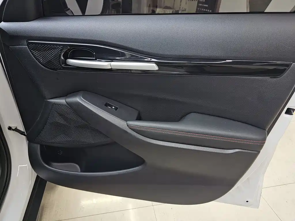Kia Seltos — миниатюра 22