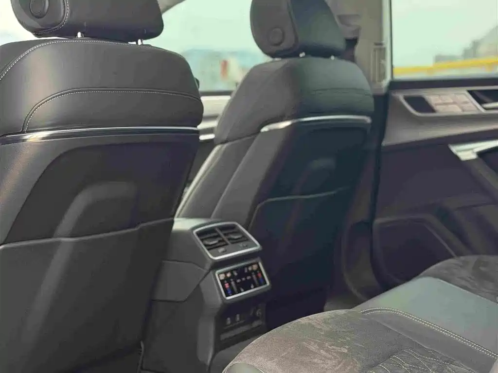 Audi A7L — миниатюра 16