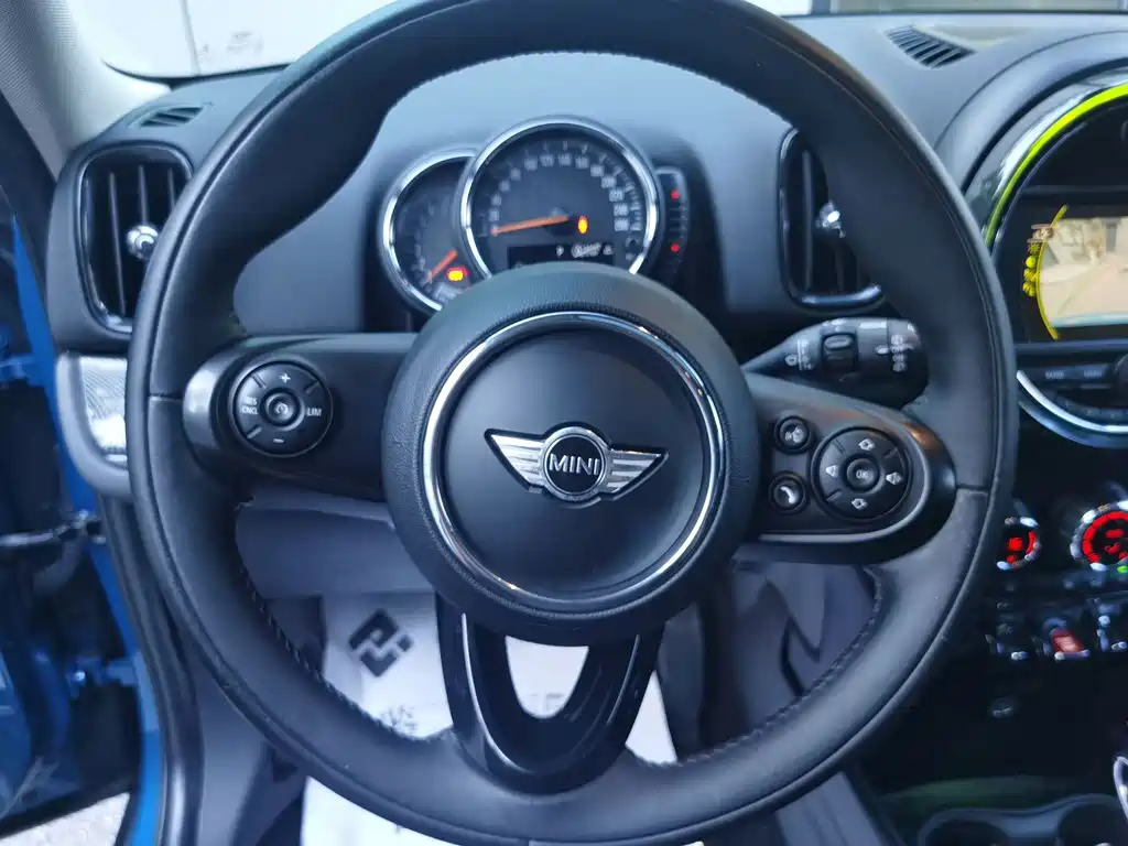 MINI Mini Countryman — миниатюра 8