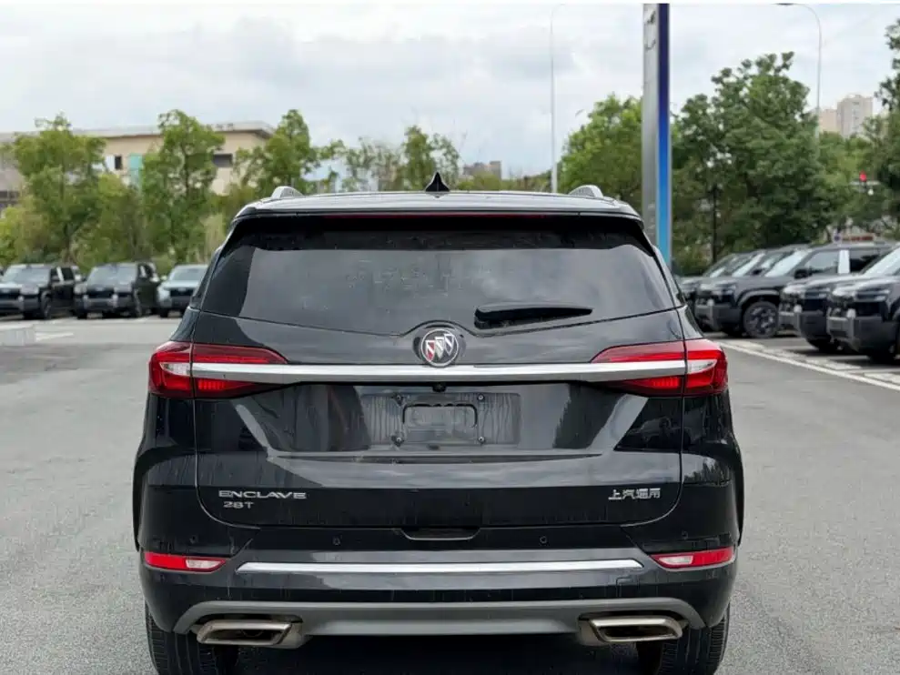 Buick Enclave — миниатюра 9