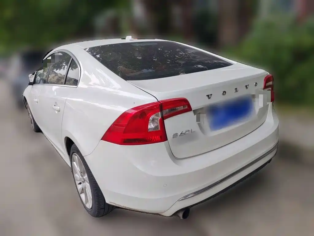 Volvo S60 — миниатюра 4
