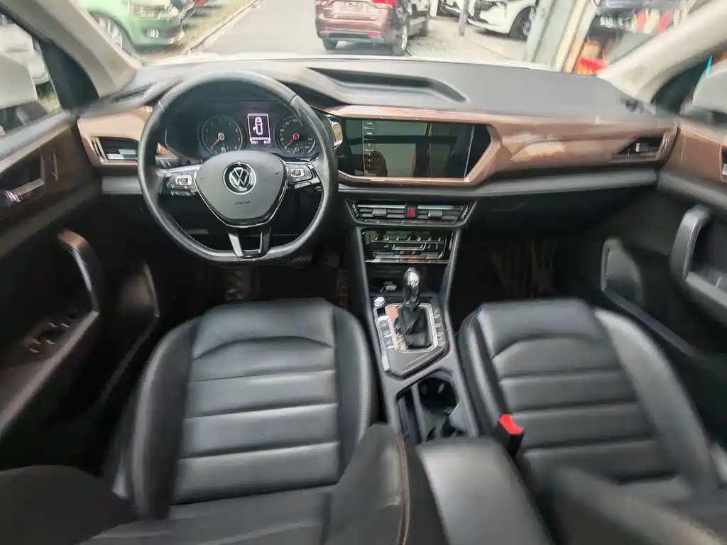 Volkswagen Tharu — миниатюра 5
