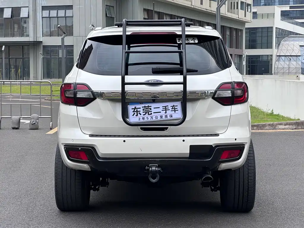 Ford Everest — миниатюра 8
