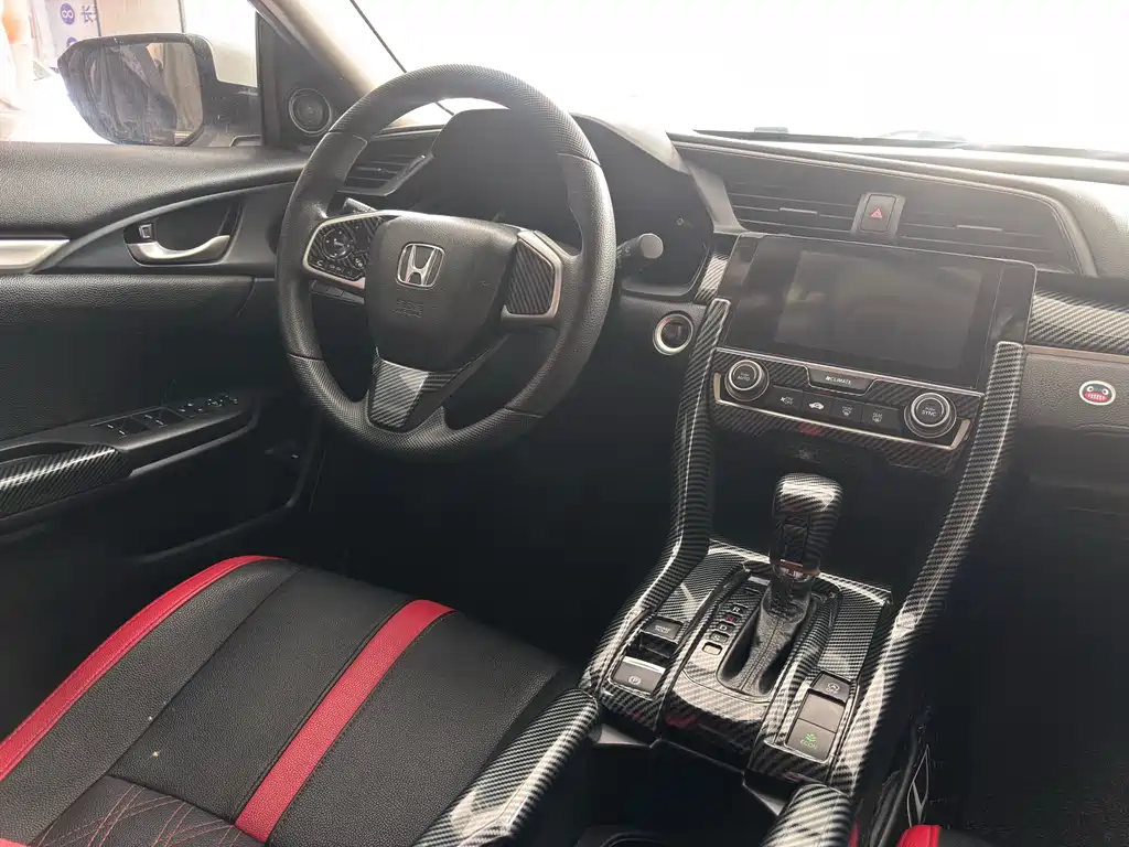 Honda Civic 2019 180TURBO CVT V