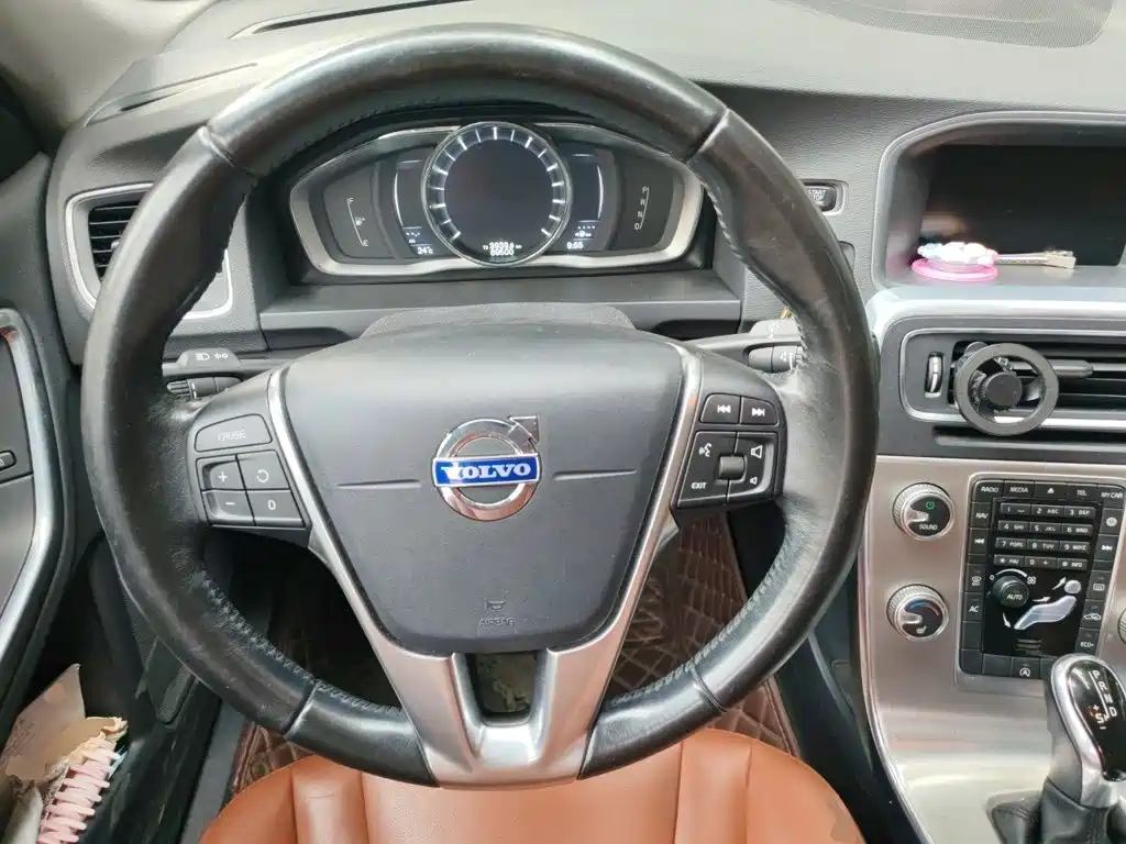 Volvo S60 — миниатюра 11