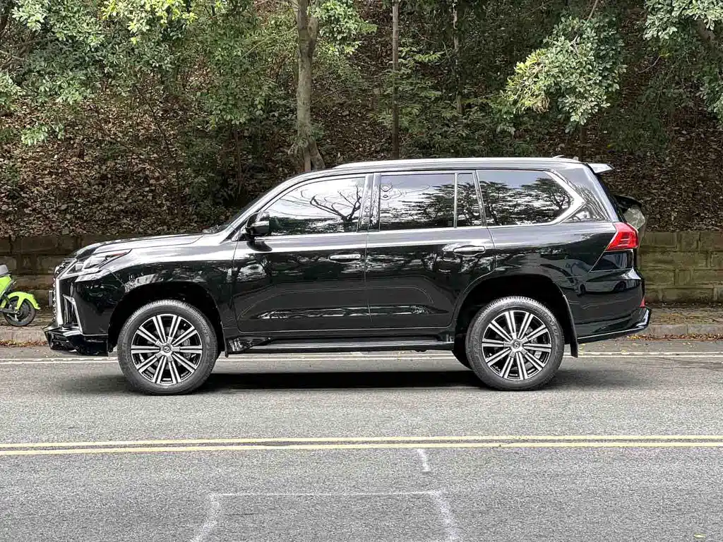 Lexus LX 2019 570 Luxury