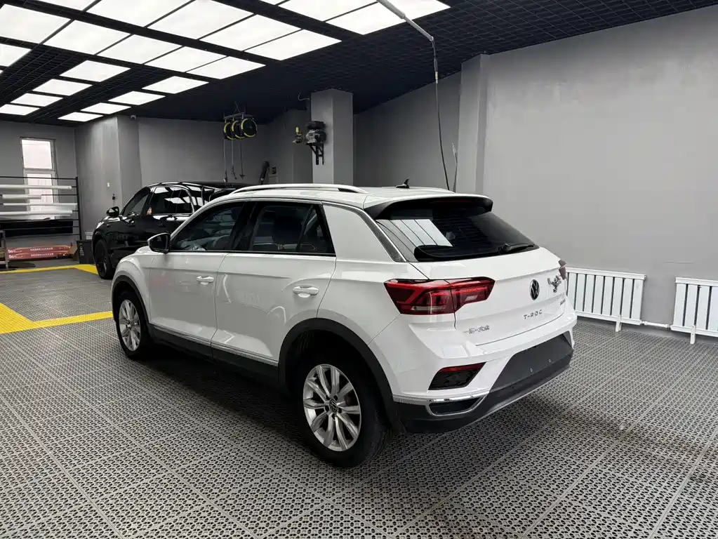 VOLKSWAGEN T ROC EXPLORING SONGS