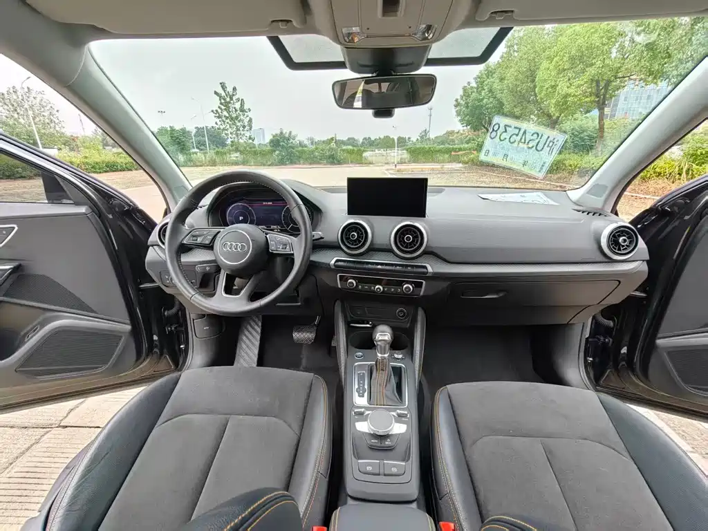 Audi Q2L e-tron — миниатюра 19