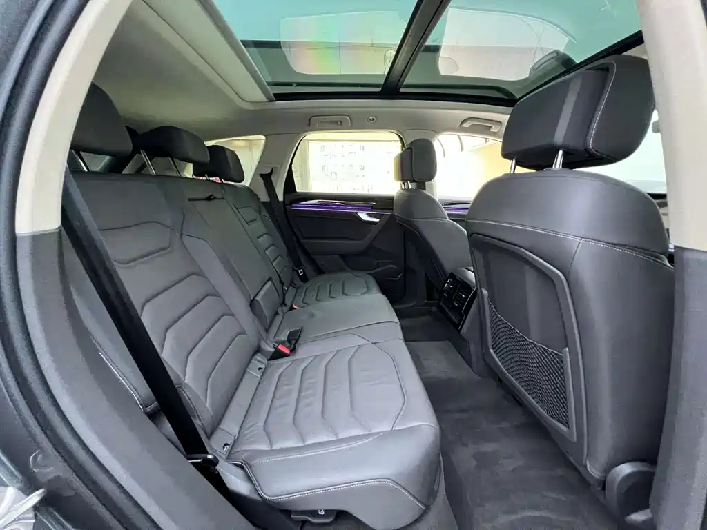 Volkswagen Touareg — миниатюра 9