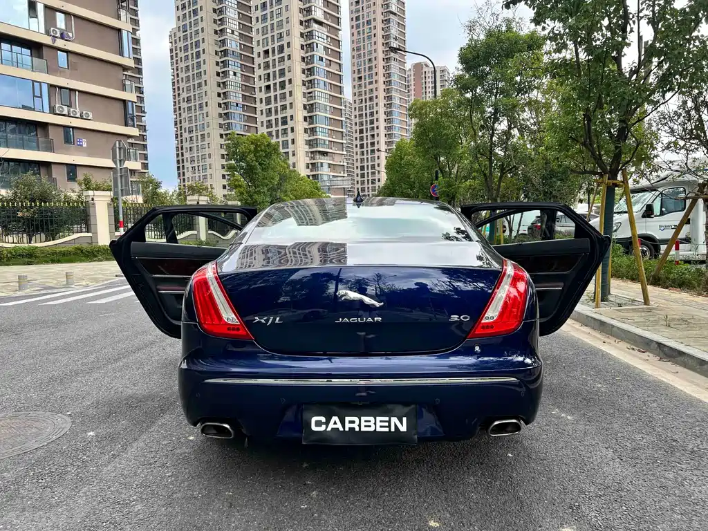Jaguar XJ — миниатюра 15