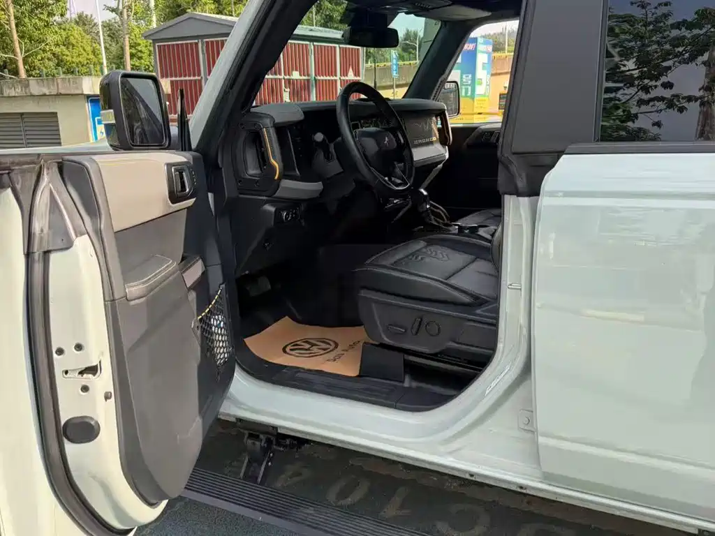 Ford Bronco - фото 7