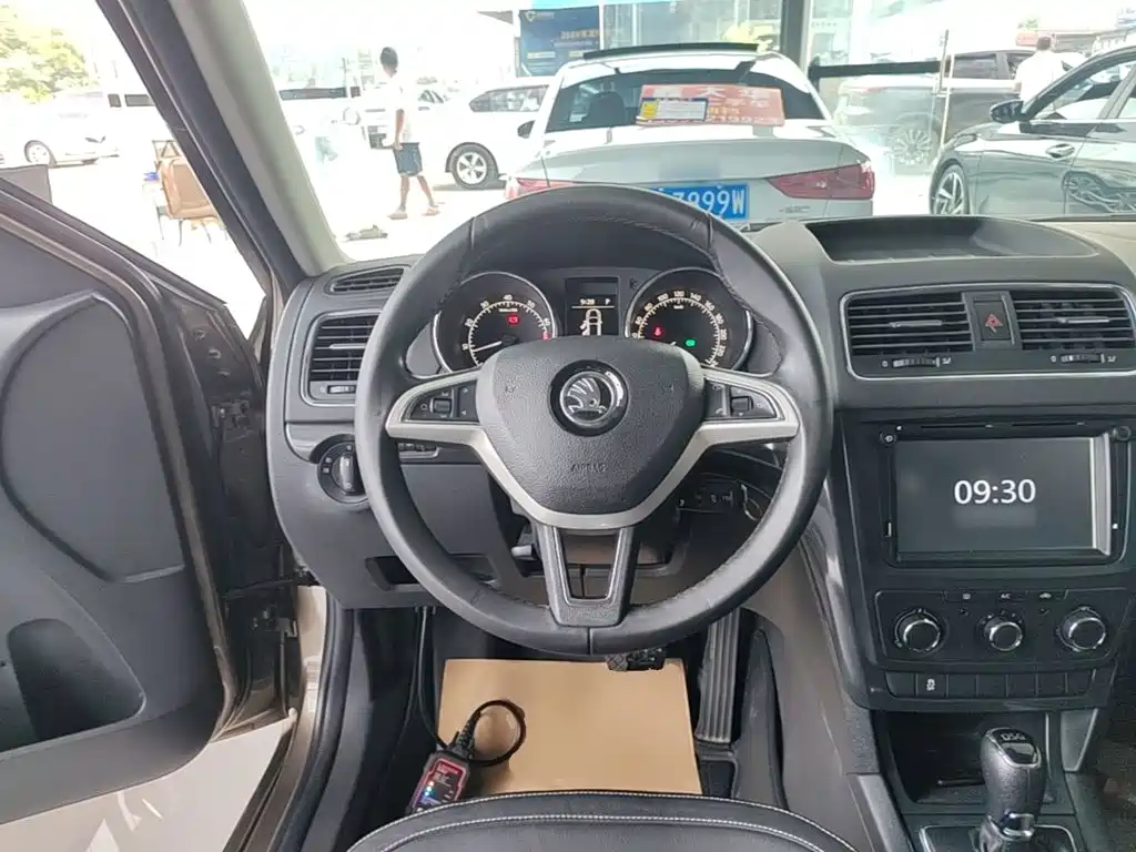 Skoda Yeti — миниатюра 11