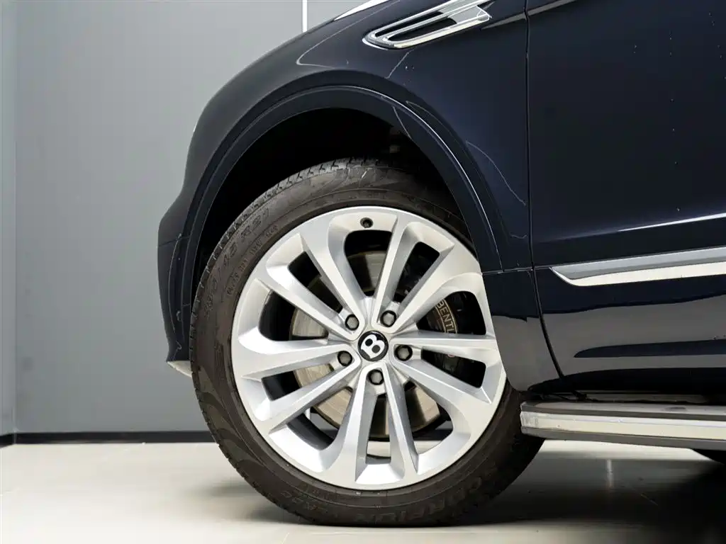 Bentley Bentayga 2024 4.0T V8