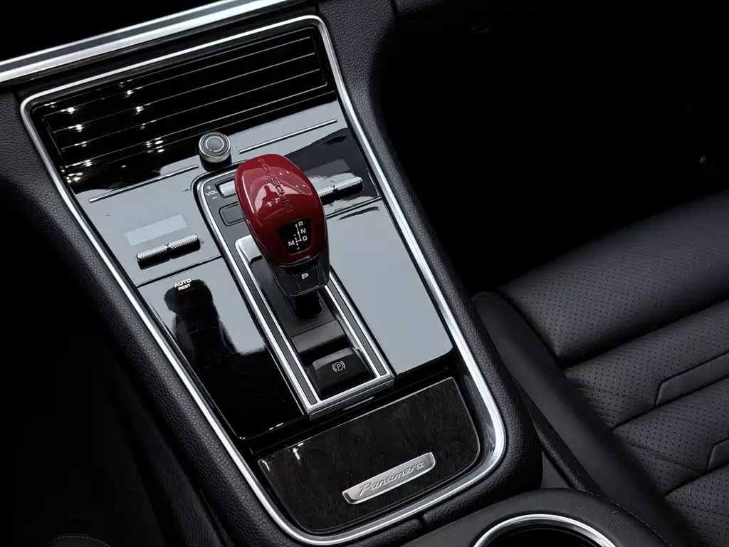 Porsche Panamera — миниатюра 16