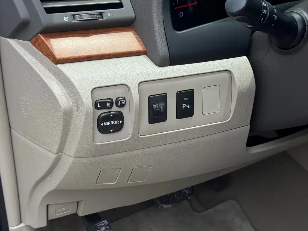 Toyota Camry 2011 200G