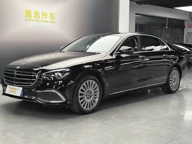 MERCEDES-BENZ E CLASS 2022