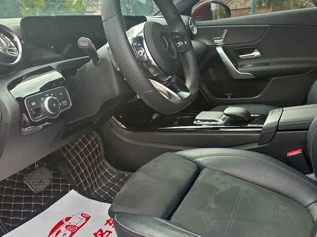 MERCEDES-BENZ A CLASS