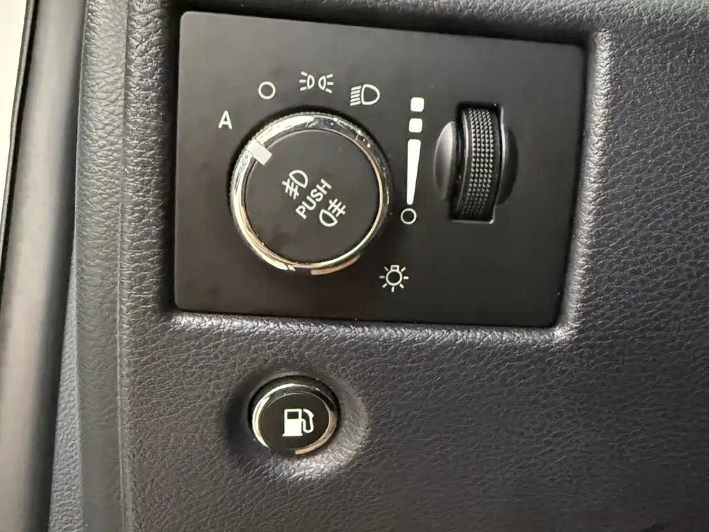 Jeep Grand Cherokee (Import) — миниатюра 6