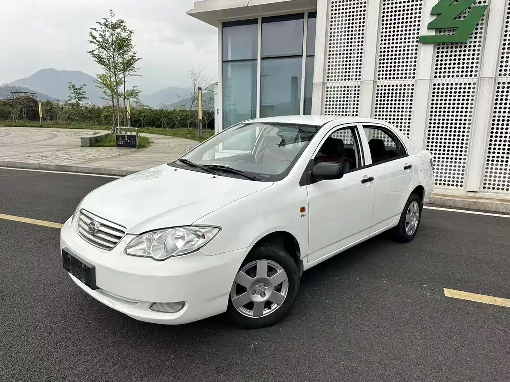2019 BYD F3 - zdjęcie 1 z 28