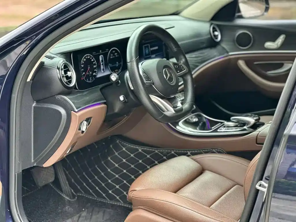 Mercedes-Benz E-Class — миниатюра 4