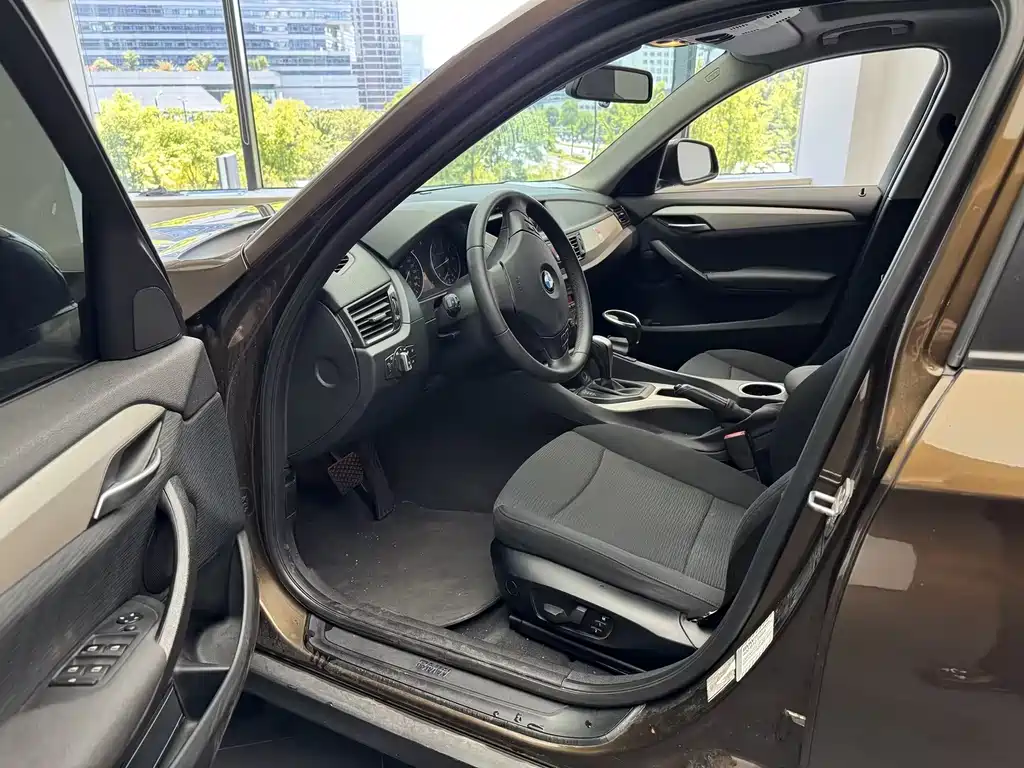 BMW X1 — миниатюра 15