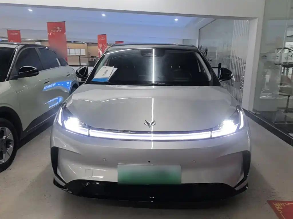 ARCFOX Beta T1 — миниатюра 3