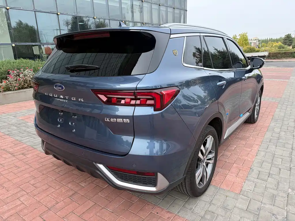 Ford Equator Sport — миниатюра 5