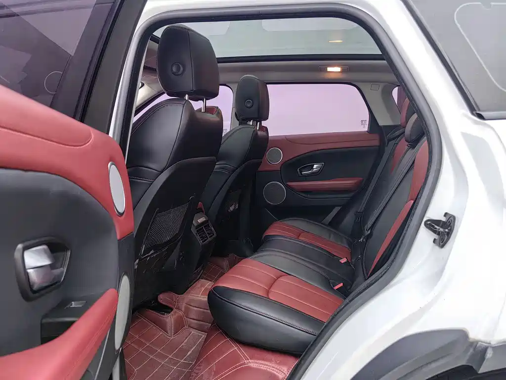 Land Rover Range Rover Evoque 2017 2.0T PURE