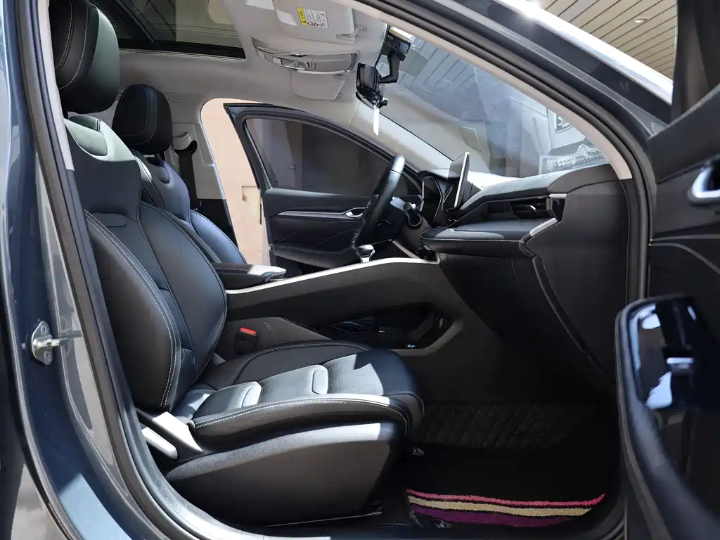 Geely Preface 2021 2.0TD Luxury +