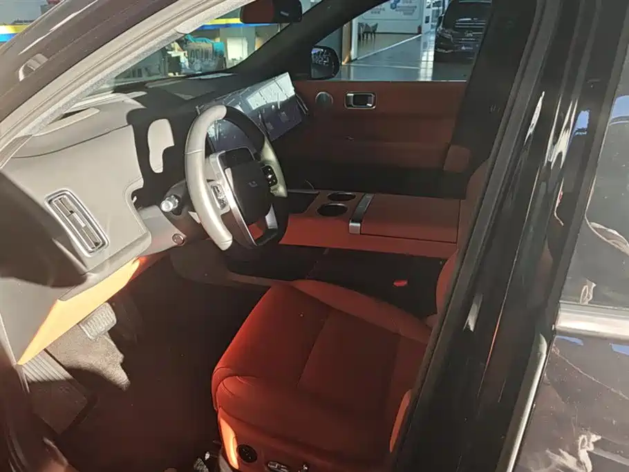 Li Auto L6 2024 Pro