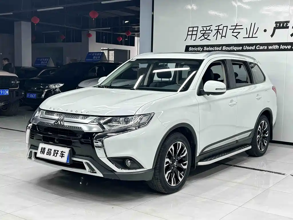Mitsubishi Outlander 2020