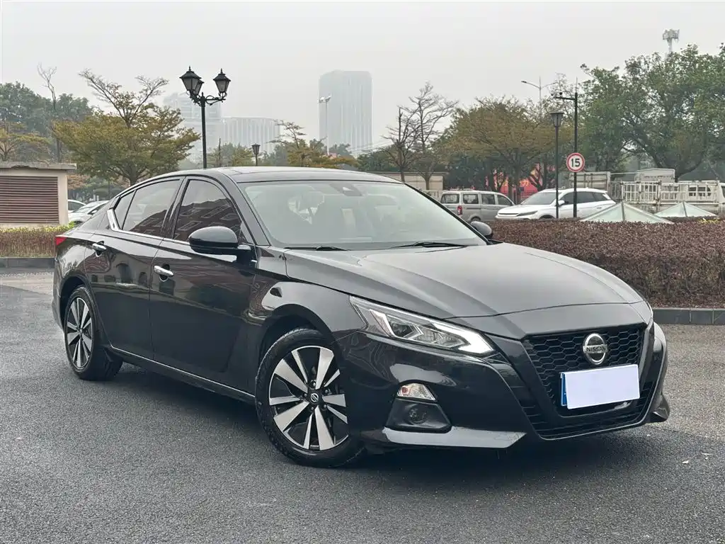 Nissan Altima 2020 2.0L XL Upper