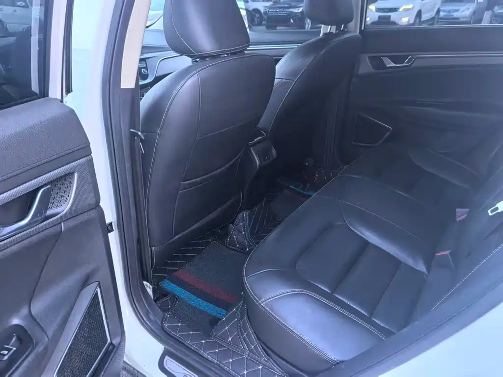 Geely Emgrand GS — миниатюра 11