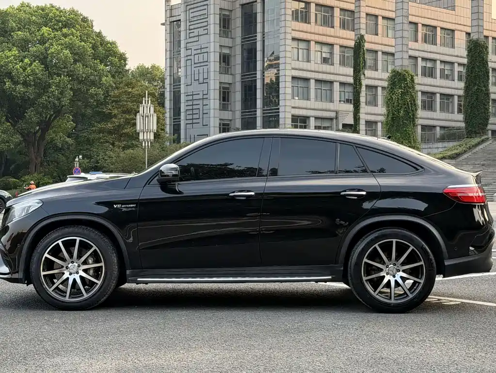 Mercedes-Benz GLE Coupe AMG — миниатюра 4