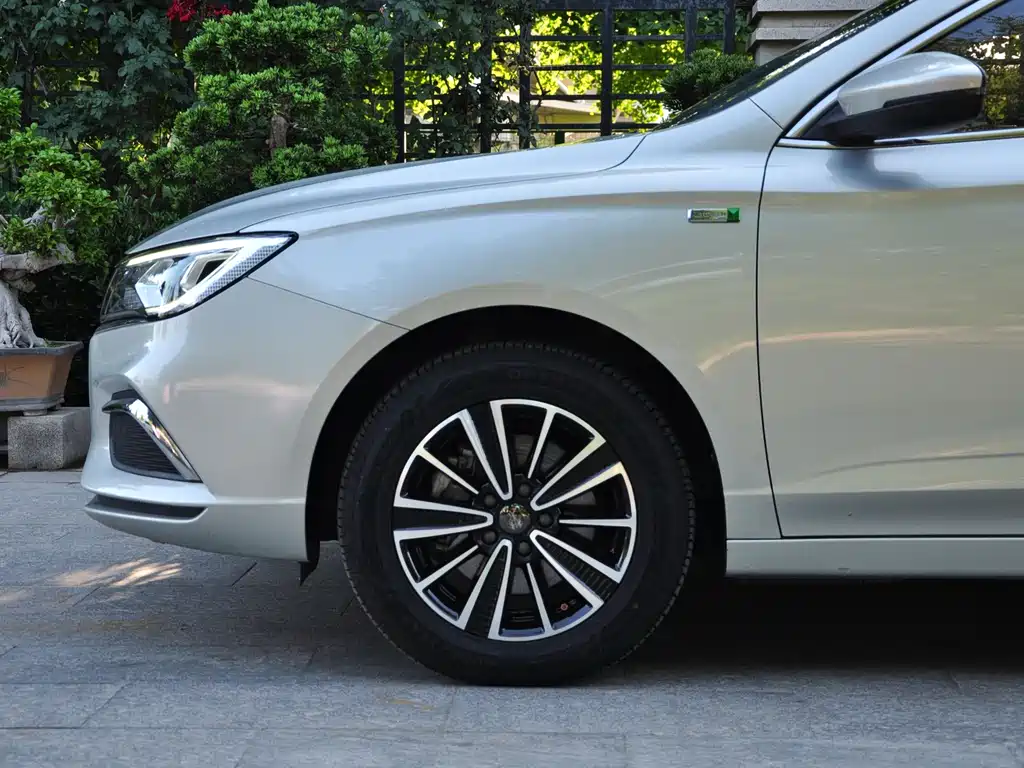 Roewe Ei5 — миниатюра 15