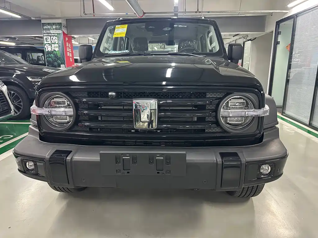Tank 300 2025 Hi4-T 36.7kWh