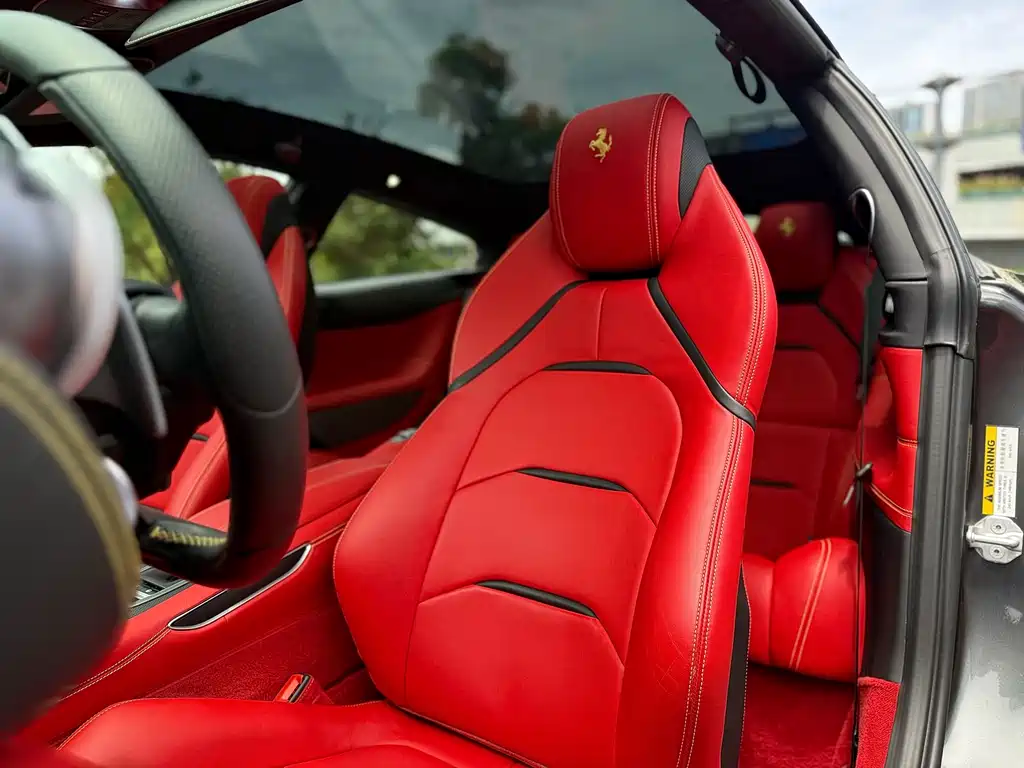 Ferrari GTC4Lusso — миниатюра 8